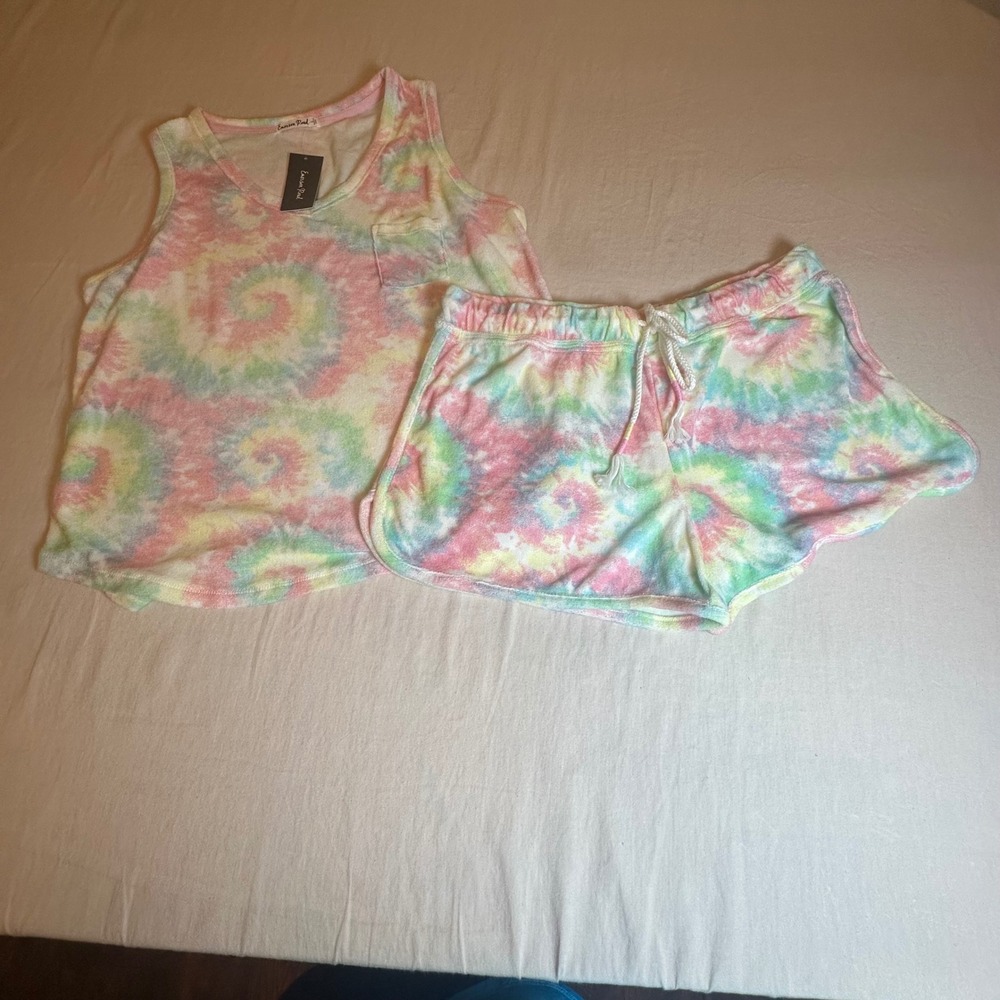 Emerson Road Womens Large Tie Dye Pajama Set Tank Top & Shorts Pastel Lounge NWT